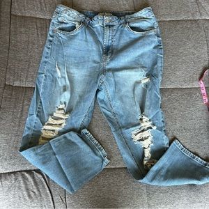 WILD FABLE High Rise Mom Jean 14